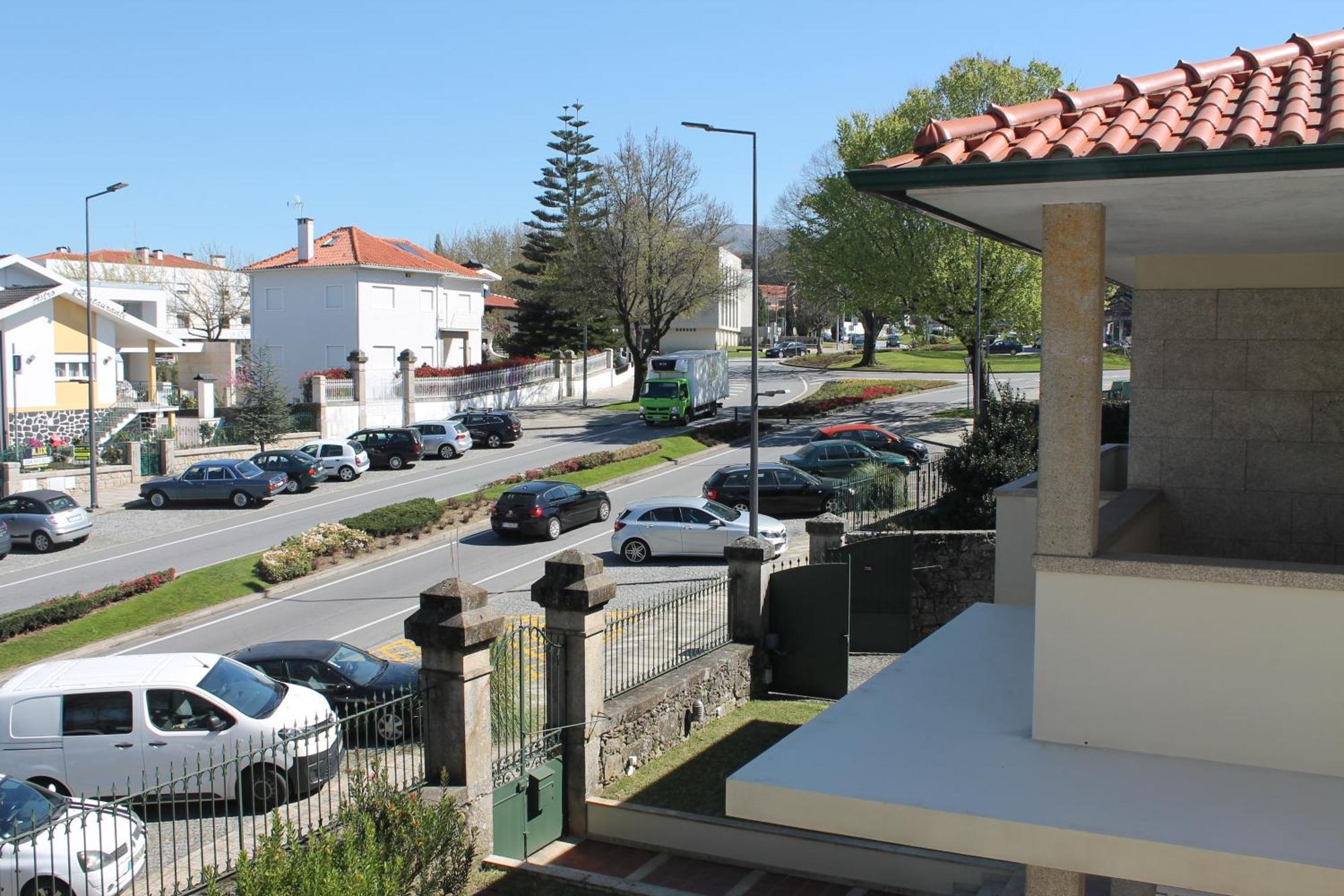 Apart. Av. António Feijó Ponte de Lima Exterior foto